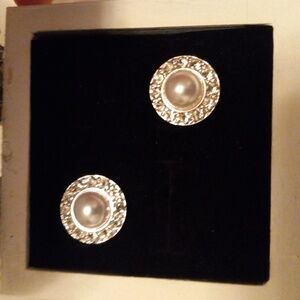 White handmade beaded mimi jewerly box